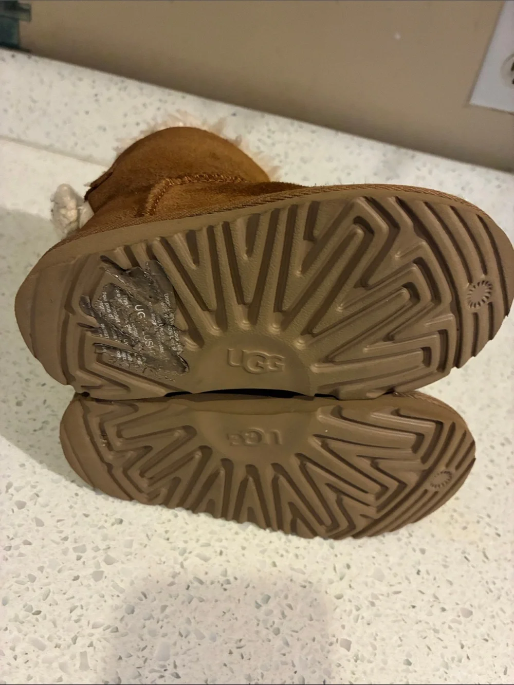UGG BOOTS